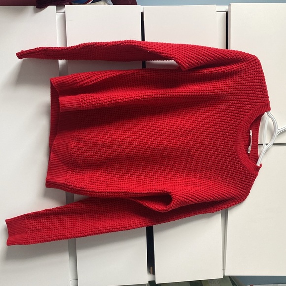 Bluenotes XS red knit top, barely worn. - Picture 2 of 2